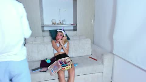 skygirls_ online show from 09/24/25, 10:57