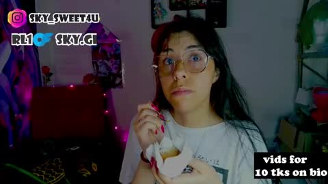 millie     online show from 06/02/26, 12:29