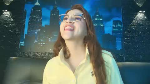 Snapshot of skylar__desire chatting on 10/08/25, 02:36 skylar__desire online show from 10/08/25, 02:36