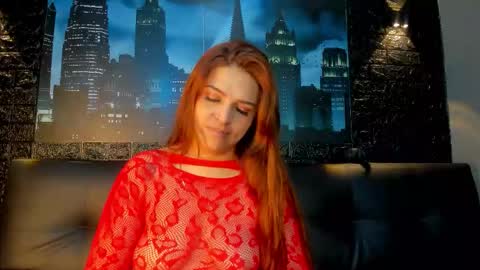 Snapshot of skylar__desire chatting on 10/11/25, 02:04 skylar__desire online show from 10/11/25, 02:04