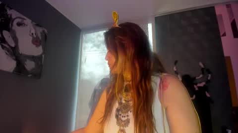 Snapshot of skylar__desire chatting on 10/14/25, 02:07 skylar__desire online show from 10/14/25, 02:07
