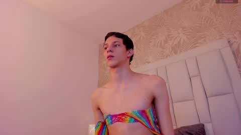 skylar online show from 10/27/25, 01:04