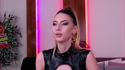 SkylarSpark online show from 10/30/25, 09:04