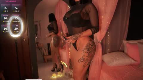    online show from 10/11/25, 01:42