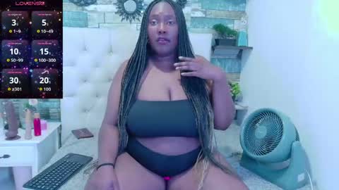Snapshot of skyler_naomi chatting on 04/13/26, 04:12 skyler_naomi online show from 04/13/26, 04:12
