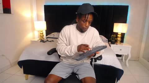 SKYLERBIGXXX online show from 06/03/26, 04:04