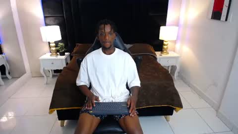 SKYLERBIGXXX online show from 07/17/26, 04:30