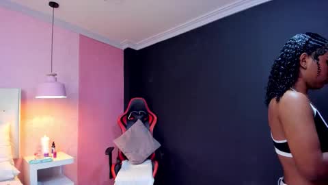 skylerbloom online show from 10/20/25, 03:18