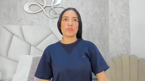 Snapshot of skylerwhite02 chatting on 11/09/25, 08:07 Skyler online show from 11/09/25, 08:07