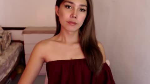Snapshot of skyllerkent chatting on 02/19/26, 04:08 Sky online show from 02/19/26, 04:08