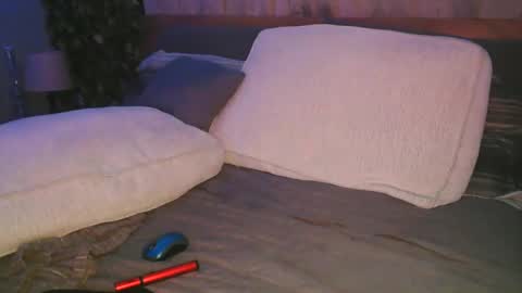 skyonetoo3 online show from 09/22/25, 05:31