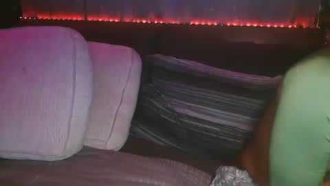 skyonetoo3 online show from 10/07/25, 03:04