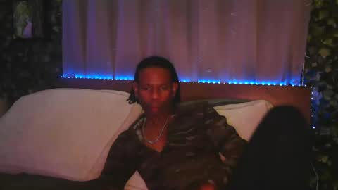 skyonetoo3 online show from 10/11/25, 06:34