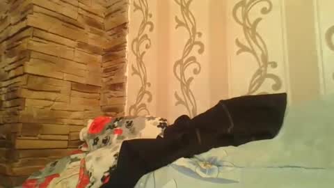 Snapshot of skyressie333 chatting on 11/19/25, 01:22 skyressie333 online show from 11/19/25, 01:22