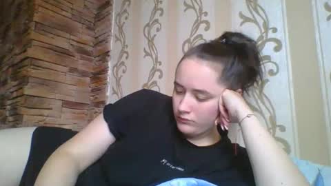 Snapshot of skyressie333 chatting on 11/23/25, 08:36 skyressie333 online show from 11/23/25, 08:36