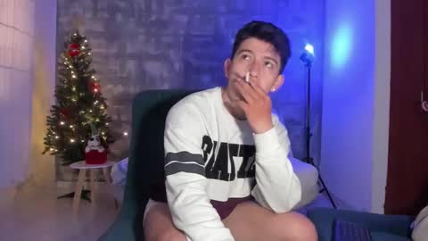 Snapshot of skyrid3r chatting on 12/03/25, 05:55 Skyrider online show from 12/03/25, 05:55