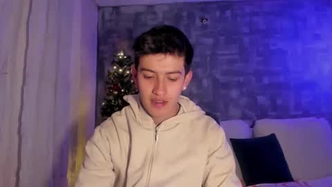 Snapshot of skyrid3r chatting on 12/15/25, 12:48 Skyrider online show from 12/15/25, 12:48