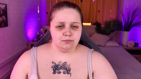 Snapshot of sladadeew chatting on 01/05/26, 05:27 Slada Deew online show from 01/05/26, 05:27