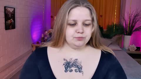 Snapshot of sladadeew chatting on 01/11/26, 09:14 Slada Deew online show from 01/11/26, 09:14