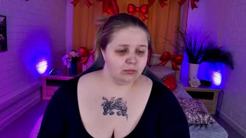 Snapshot of sladadeew chatting on 02/15/26, 09:19 Slada Deew online show from 02/15/26, 09:19