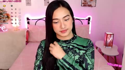 Snapshot of slave_amanda69 chatting on 02/27/25, 06:18 Queen Cyrine online show from 02/27/25, 06:18