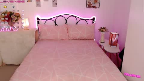 Snapshot of slave_amanda69 chatting on 03/09/25, 09:02 Queen Cyrine online show from 03/09/25, 09:02