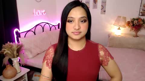 Queen Cyrine online show from 11/18/25, 09:03