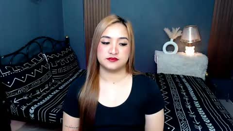 Queen Cyrine online show from 07/28/26, 12:48