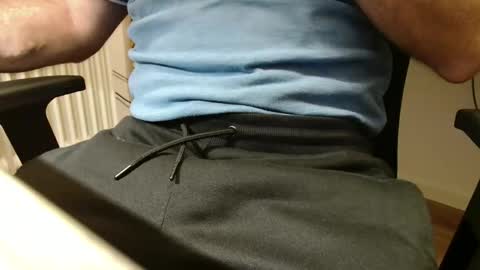 Snapshot of slave_bitch_boy chatting on 11/17/25, 06:14 slave_bitch_boy online show from 11/17/25, 06:14