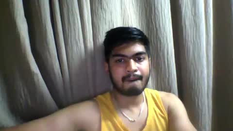 Snapshot of slavesj18 chatting on 03/11/25, 04:29 Add me on hangout sjcool1998 online show from 03/11/25, 04:29