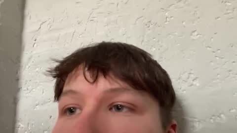 Snapshot of slay_cute_boy chatting on 11/15/25, 10:12 Slayboy online show from 11/15/25, 10:12