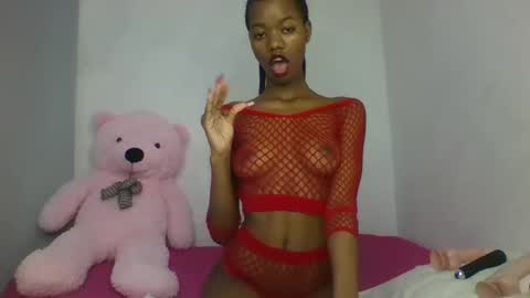 Snapshot of slaybby chatting on 11/15/25, 06:37 Slaybby online show from 11/15/25, 06:37