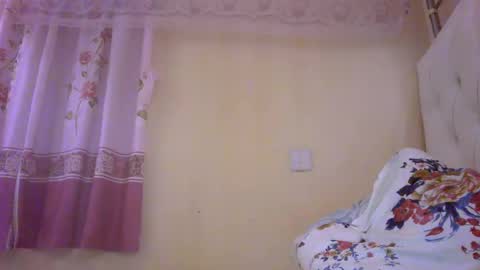 Snapshot of slayslay002 chatting on 12/07/24, 01:03 Rose online show from 12/07/24, 01:03