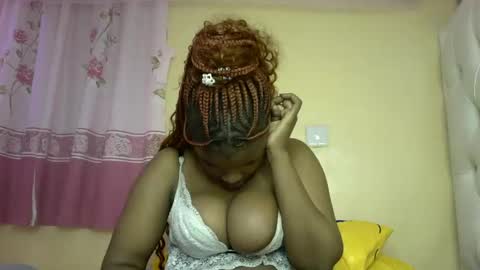 Snapshot of slayslay002 chatting on 12/11/24, 01:58 Rose online show from 12/11/24, 01:58