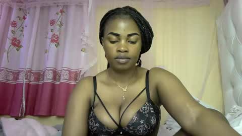 Snapshot of slayslay002 chatting on 01/29/25, 02:40 Rose online show from 01/29/25, 02:40