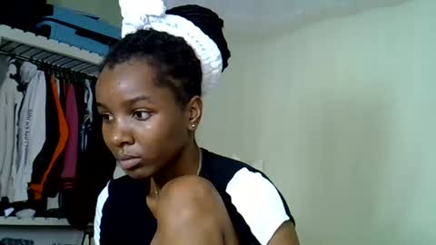 Snapshot of sleciahsha chatting on 06/13/26, 10:02 sly online show from 06/13/26, 10:02