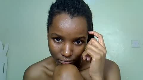 Snapshot of sleciahsha chatting on 06/14/26, 05:26 sly online show from 06/14/26, 05:26