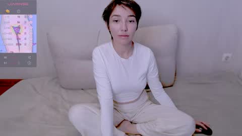 sleepy_ash_ online show from 08/09/26, 04:34