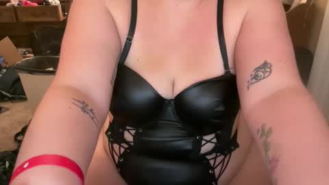 Snapshot of sleepyangel222 chatting on 10/19/25, 07:09 sleepyangel222 online show from 10/19/25, 07:09