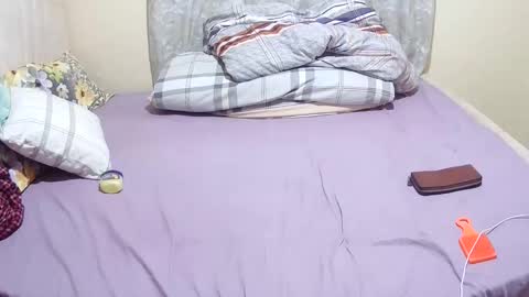 Snapshot of slender_sweetbabe chatting on 03/08/26, 12:31 slender_sweetbabe online show from 03/08/26, 12:31