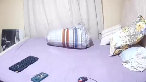 slender_sweetbabe online show from 07/14/26, 11:27
