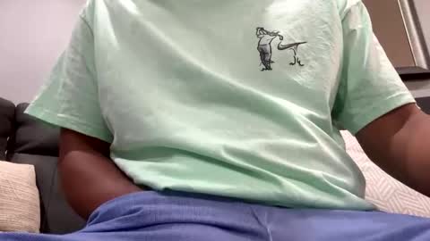 Snapshot of slick2285 chatting on 12/05/25, 09:29 slick2285 online show from 12/05/25, 09:29