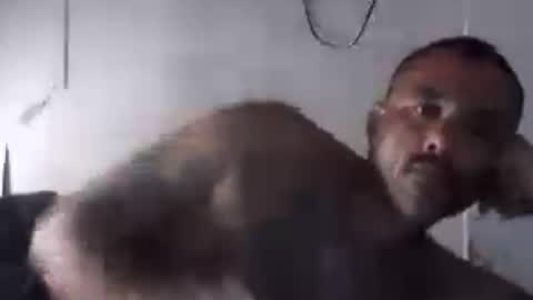 Snapshot of slickstre chatting on 06/13/26, 10:13 slickstre online show from 06/13/26, 10:13