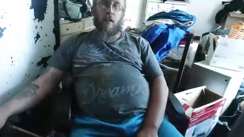Snapshot of slickwill2391 chatting on 05/16/26, 05:34 slickwill2391 online show from 05/16/26, 05:34