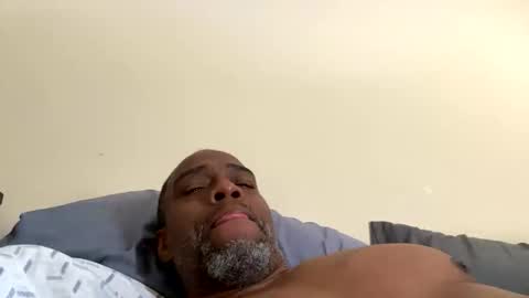 Snapshot of slim975 chatting on 10/05/25, 07:56 slim975 online show from 10/05/25, 07:56