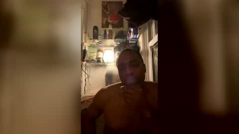 Snapshot of slim975 chatting on 12/15/25, 08:18 slim975 online show from 12/15/25, 08:18