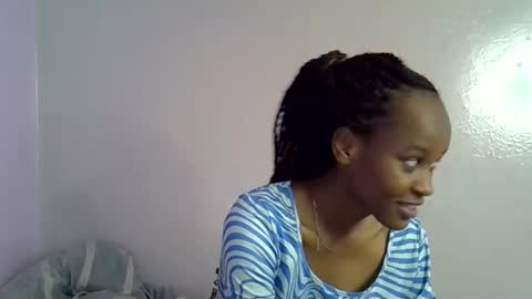 Snapshot of slim_alicia chatting on 09/27/25, 08:08 Alicia online show from 09/27/25, 08:08