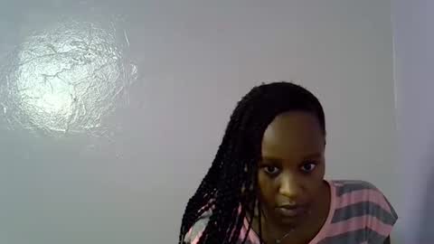 Snapshot of slim_alicia chatting on 10/04/25, 01:20 Alicia online show from 10/04/25, 01:20