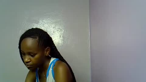 Snapshot of slim_alicia chatting on 10/07/25, 12:24 Alicia online show from 10/07/25, 12:24