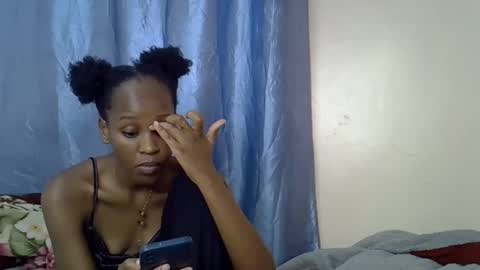 Snapshot of slim_alicia chatting on 11/04/25, 06:40 Alicia online show from 11/04/25, 06:40